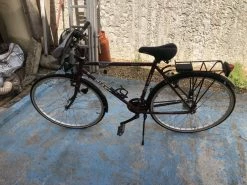 Vend Velo Tres Peu Servi